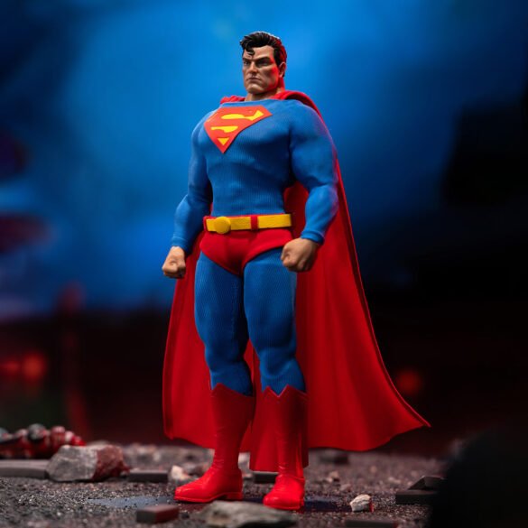 Gong-Hush-Superman-Figure-5