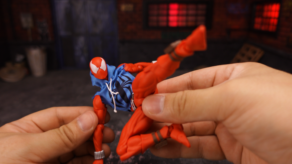 REVIEW SCARLET HERO – MESS TOYS.14101.Imagen fija005