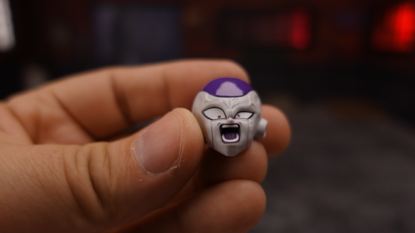 REVIEW FRIEZA – FULL POWER.00_04_53_07.Imagen fija004