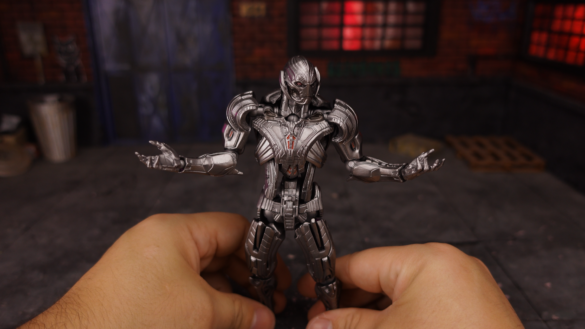 REVIEW ULTRON – AC TOYS.00_06_17_22.Imagen fija018
