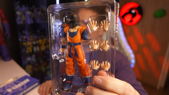 UNBOXING GOHAN DEL FUTURO.00_00_15_16.Imagen fija008