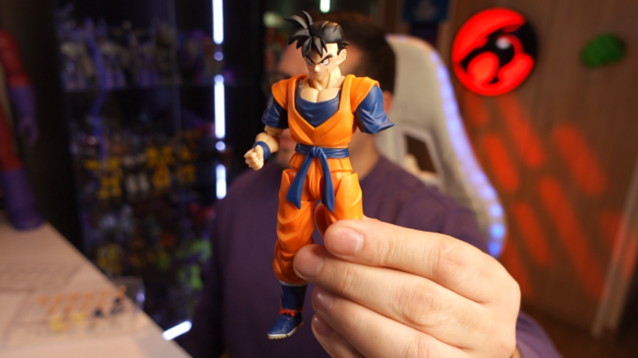 UNBOXING GOHAN DEL FUTURO.00_02_22_05.Imagen fija012