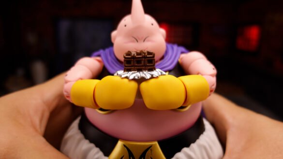 REVIEW MAJIN BUU – SH FIGUARTS.00_05_33_46.Imagen fija014