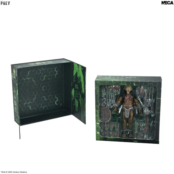 Paneles extraíbles y bandeja de Feral Predator ULTRAmate de NECA.