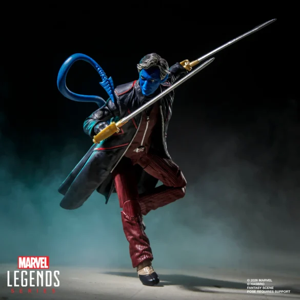 Nightcrawler de Marvel Legends en pose de combate, con las espadas cruzadas frente al cuerpo.
