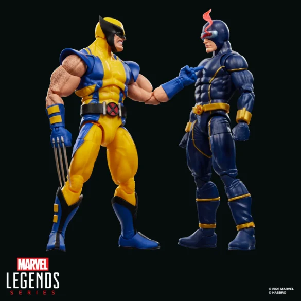 GEEKSONAS-MARVEL-LEGENDS-SERIES-X-MEN-CYCLOPS-WOLVERINE-6 Wolverine con máscara y Cyclops de Marvel Legends de pie, frente a frente.