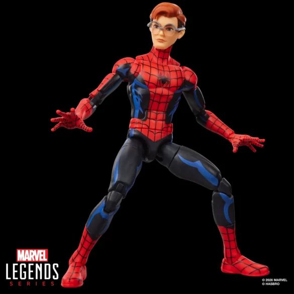 GEEKSONAS-MVL-LEGENDS-SERIES-SPIDER-MAN-VS.-MARVELS-RHINO-YOUR-FRIENDLY-NEIGHBORHOOD-SPIDER-MAN-5 Spider-Man de Marvel Legends con cabeza de Peter Parker, gafas y los brazos abiertos en posición de combate.