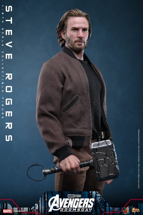 Detalle de Steve Rogers de Hot Toys con chaqueta marrón y martillo.