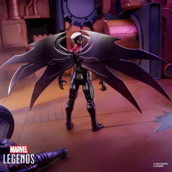 Marvel-Legends-Series-Bolivar-Trask-and-Marvel-Bastion-Nimrod-X-Men-97-09 Bastion Marvel Legends de Hasbro con las manos levantadas sobre la cabeza.