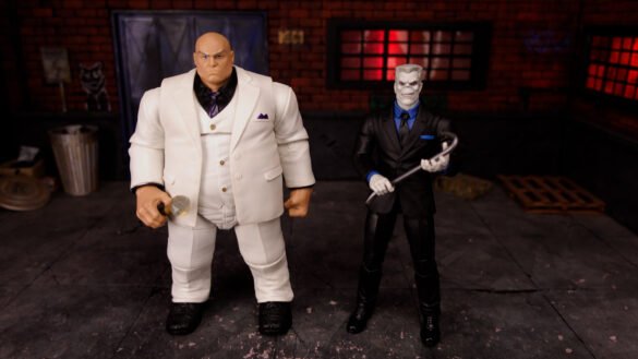 REVIEW TOMBSTONE – SPIDER-MAN.00_05_04_23.Imagen fija014 Comparación de escala de las figuras de Kingpin y Tombstone de Marvel Legends.