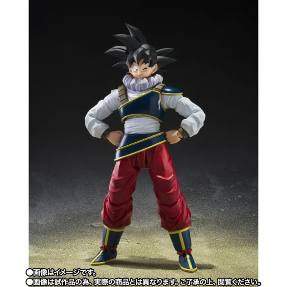 Son Goku Return to Earth S.H.Figuarts con los brazos cruzados.