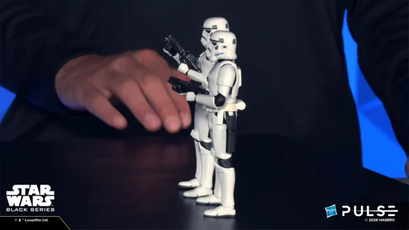 geeksonas-Star-Wars-New-Era-Launch-69 Stormtrooper The Black Series visto de perfil durante una demostración.