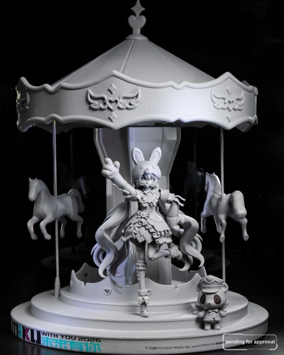 Detalle del prototipo de carrusel de Blokees con figura central y caballos.