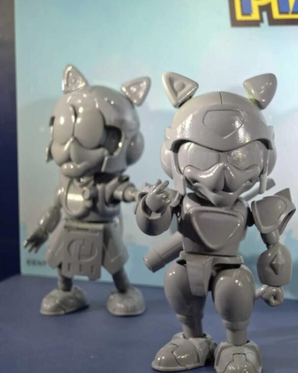 Polly y Guido de Samurai Pizza Cats AMK PRO de YOLOPARK vistos desde el lado opuesto.